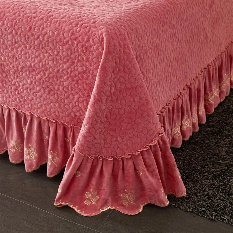 Radiant Fuchsia Bedding Collection DECORATIQ | Home&Decor