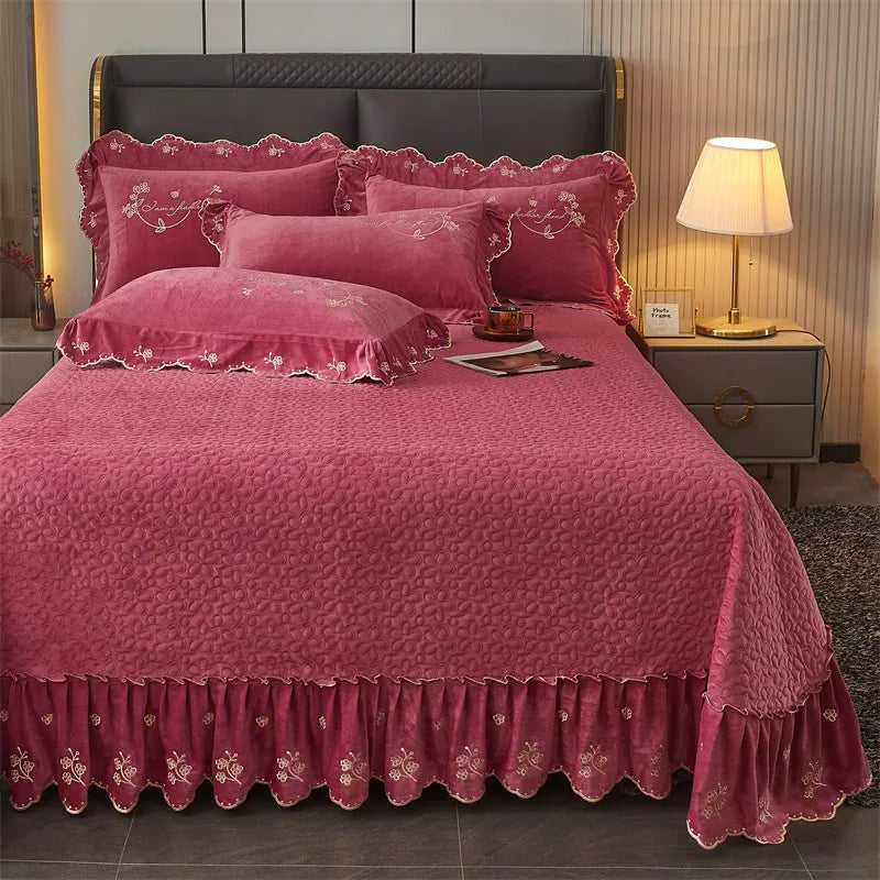 Mulberry Elegance Bedding DECORATIQ | Home&Decor