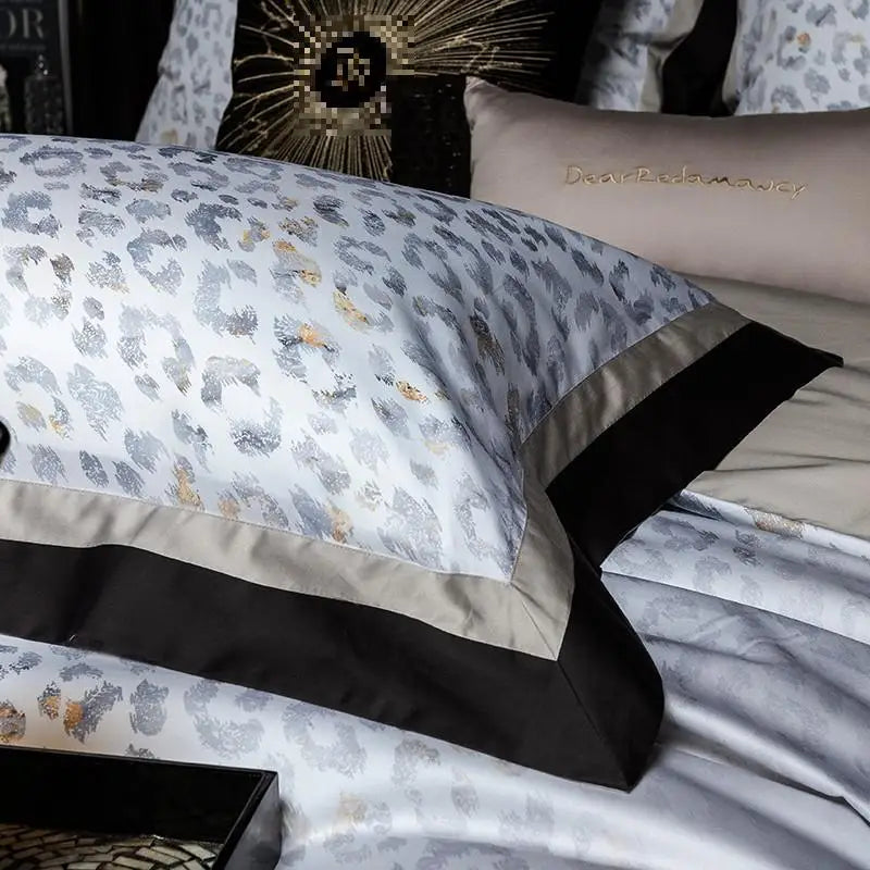 Snow Leopard Egyptian Cotton Bedding DECORATIQ | Home&Decor