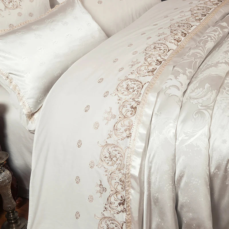 Platinum Perfection Jacquard Bedding Set DECORATIQ | Home&Decor