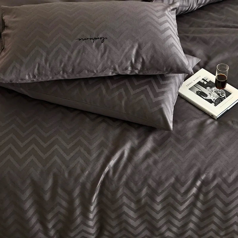 Raven Splendor Egyptian Cotton Bedding DECORATIQ | Home&Decor