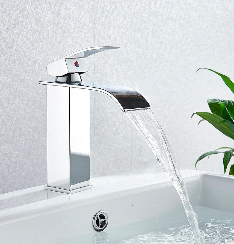 Minimalistic Faucet DECORATIQ | Home&Decor