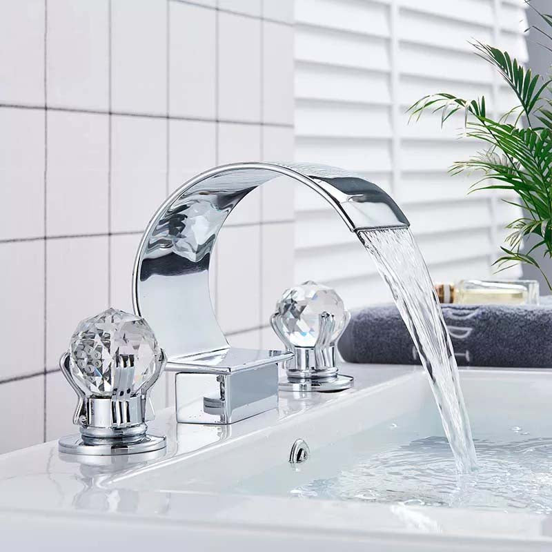 Elegant Bathroom Faucet DECORATIQ | Home&Decor