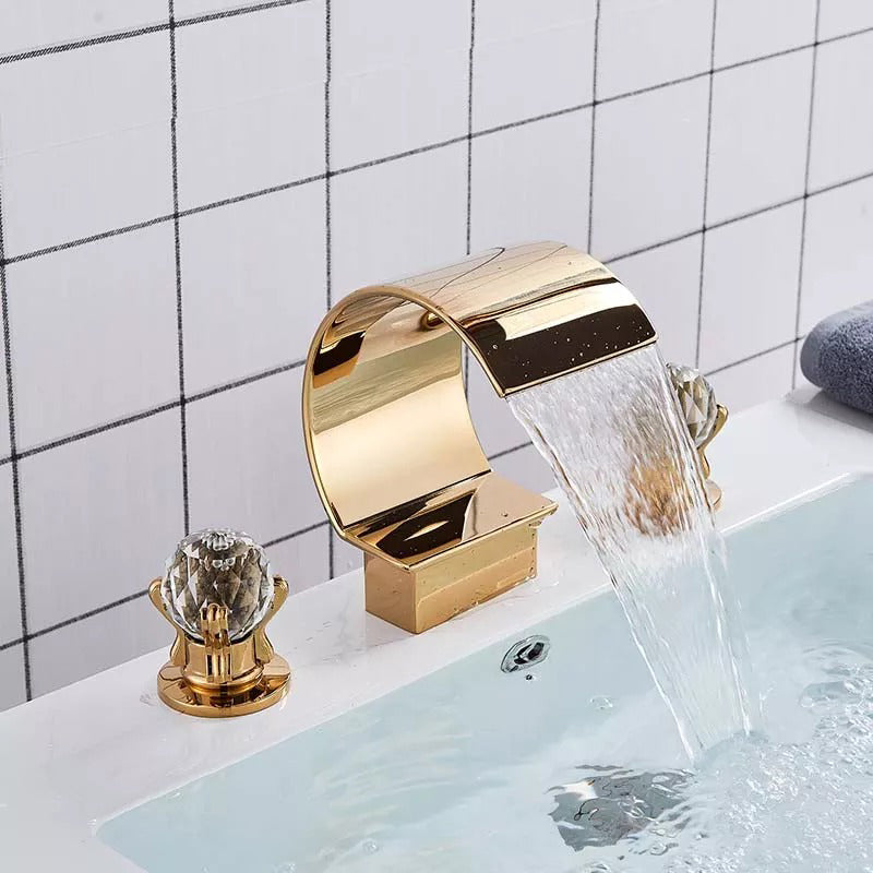 Elegant Bathroom Faucet DECORATIQ | Home&Decor