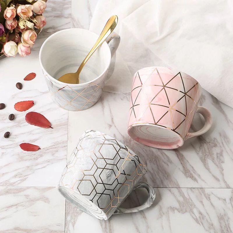 Gold Triangle Mug DECORATIQ | Home&Decor