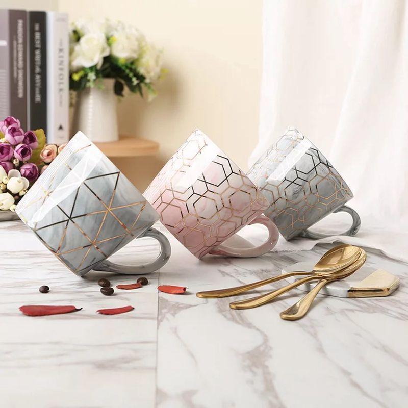 Gold Triangle Mug DECORATIQ | Home&Decor