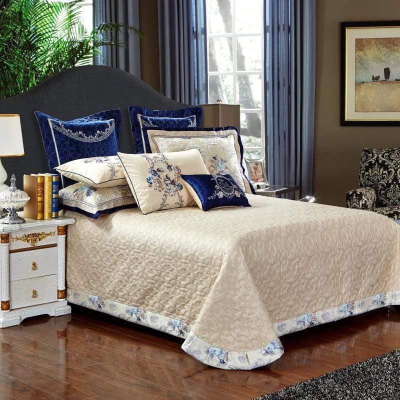 Oriental Jacquard Luxury Bedding Set DECORATIQ | Home&Decor