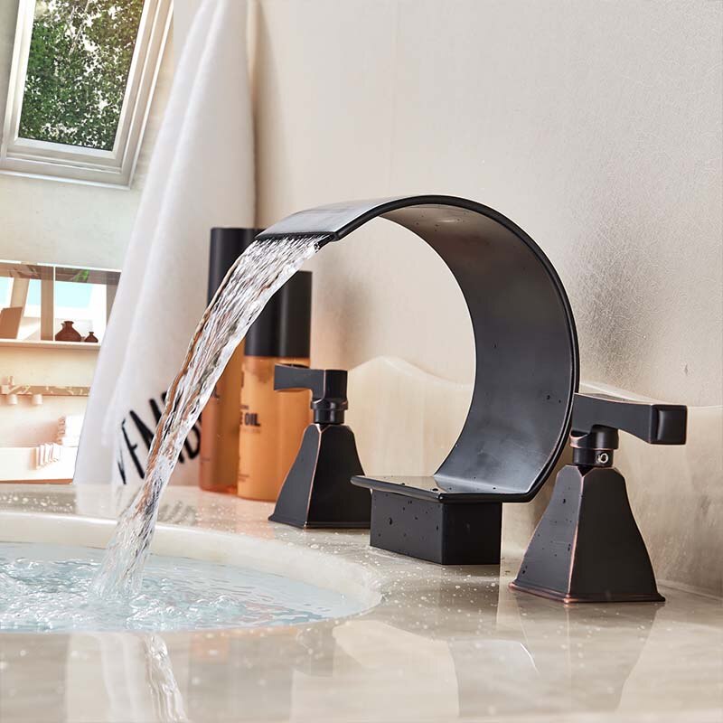 Elegant Bathroom Faucet DECORATIQ | Home&Decor