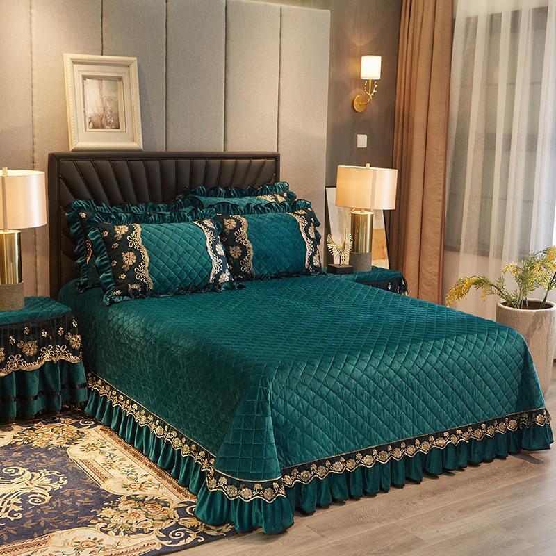 Faith Ruffled Edged Quilted Fleece Bedspread Set DECORATIQ | Home&Decor