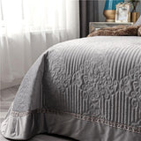 Royal Crown Quilt Cover Set DECORATIQ | Home&Decor