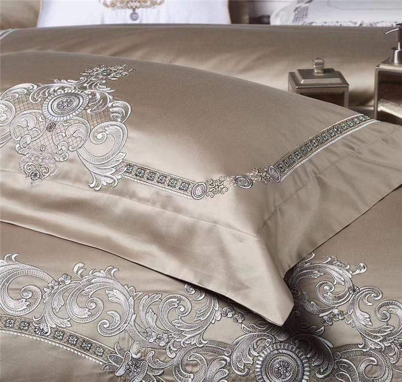 https://decoratiq.com/cdn/shop/products/Luxury-European-Embroidery-Style-Duvet-Cover-Set-Bed-Sheet-Pillow-shams-1000TC-Ultra-Soft-Egyptian-Cotton_77971711-1d22-4934-a400-d6fe6be164dd_800x.jpg?v=1628021564