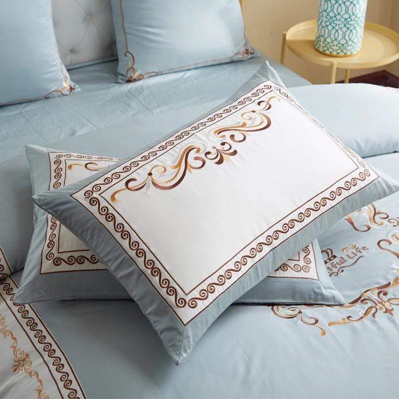 Crown En Masse Duvet Cover Set DECORATIQ | Home&Decor