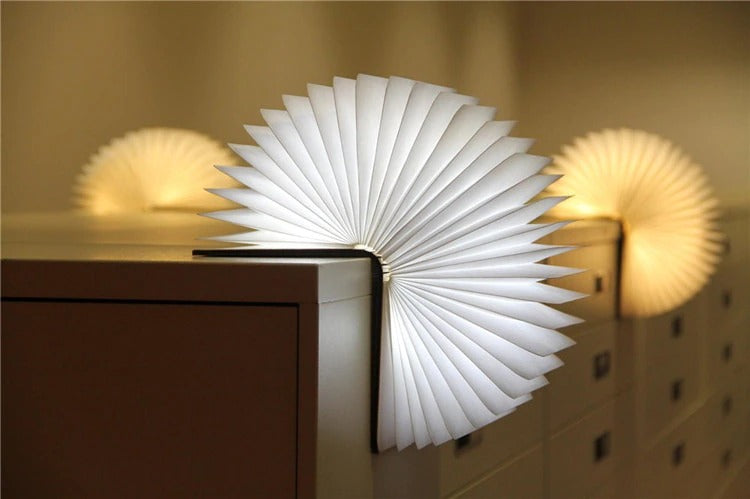 Spiterhøi Glowing pages DECORATIQ | Home&Decor